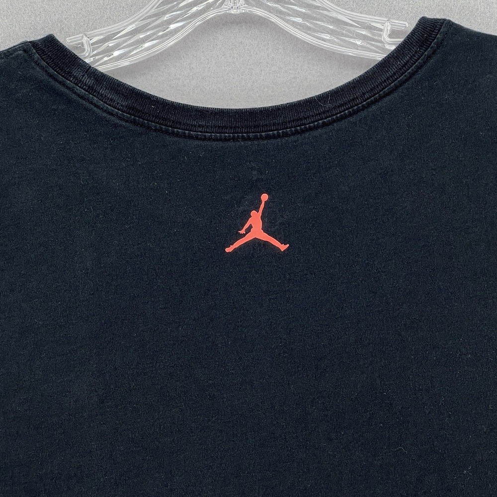 Vintage Nike Black Michael Jordan "This man doesn't live on Earth" Shirt 3XL - Picture 5 of 8